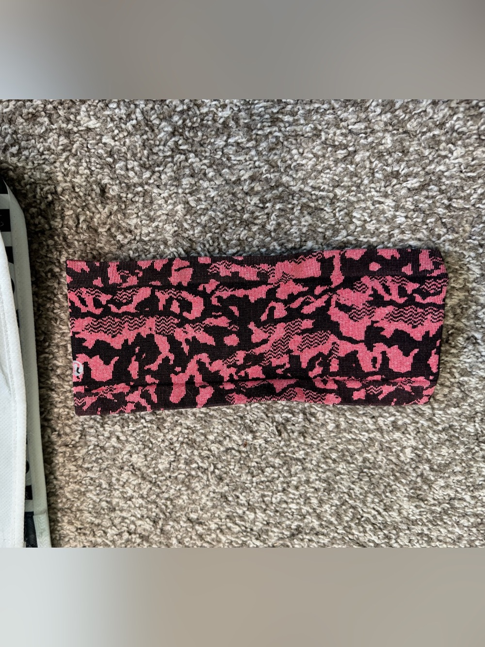 lululemon athletica Pink and Black Knit Headband - Picture 3 of 13
